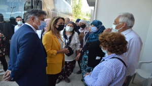 CHP Kadın Kolları Genel Başkanı Nazlıaka, Afyonkarahisar'ın Güney beldesindeki seçim çalışmalarına katıldı