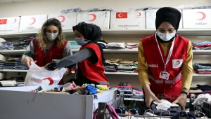 Elazığ'da "iyilik timi" kırsaldaki çocukların saç bakımı ve bayramlıkları için seferber oldu