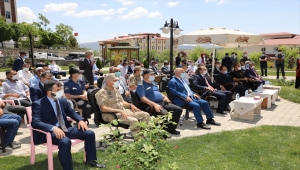 Elazığ'da yangında evleri kullanılmaz hale gelen aileler yeni evlerine kavuştu