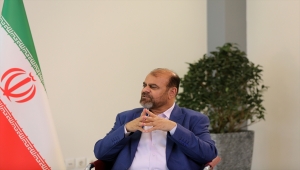 Eski İran Petrol Bakanı ve cumhurbaşkanı adayı Kasımi: "İran'ın en önemli sorunu ekonomidir"