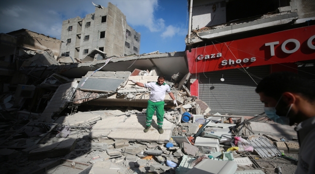 Gazze Şeridi Ramazan Bayramı'na İsrail'in saldırıları gölgesinde girdi