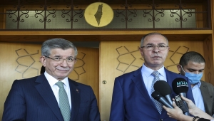 Gelecek Partisi Genel Başkanı Davutoğlu, Filistin'in Ankara Büyükelçisi Mustafa'yı ziyaret etti: