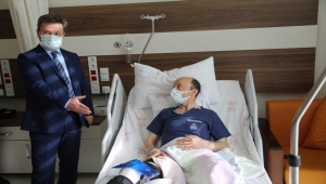 Giresun Valisi Ünlü, müdahale ettikleri olay sırasında silahla yaralanan polisleri ziyaret etti