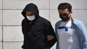 GÜNCELLEME - Samsun'da kendisini filyasyon ekibi görevlisi olarak tanıtarak hırsızlık yaptığı iddia edilen zanlı yakalandı