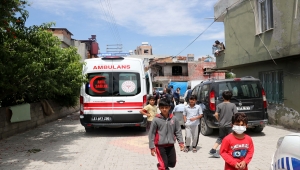 Hatay'da evde çıkan yangında 1'i çocuk 4 kişi dumandan etkilendi