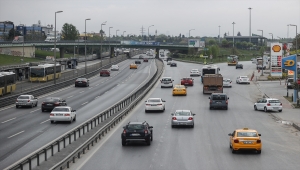 İstanbul'da "tam kapanma"nın trafikte oluşturduğu sakinlik sürüyor 
