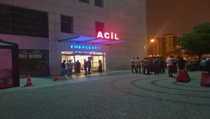 İzmir'de hastane önünde silahlı saldırı: 4 yaralı