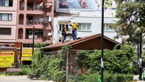 İzmir'de izinsiz gösteri düzenlemek isteyen 20 kişi gözaltına alındı
