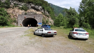 Karabük'te iki otomobil çarpıştı: 1 ölü, 7 yaralı
