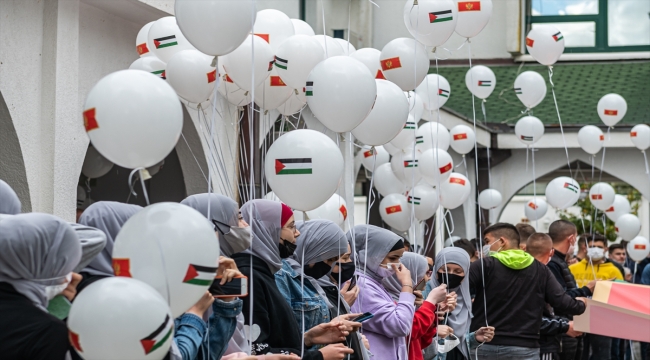 Karadağ'daki Fatih Mehmed Medresesi öğrencileri Filistin'e destek etkinliği düzenledi