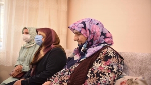 Kastamonulu şehit ailesi belediye başkanının hediye ettiği eve taşındı