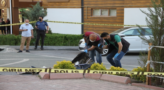 Kayseri'de kadın öğretmeni tabancayla öldüren kişi intihar girişiminde bulundu