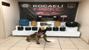 Kocaeli'de mutfak tüpüne gizlenmiş 51,5 litre metamfetamin ele geçirildi