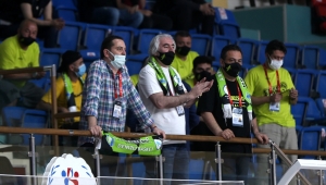 Merkezefendi Belediyesi Denizli Basket şampiyonluk kupasını aldı