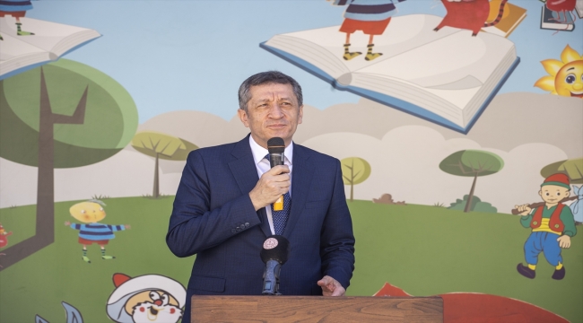 Milli Eğitim Bakanı Selçuk, çocuklara yaklaşımla ilgili önerilerde bulundu: