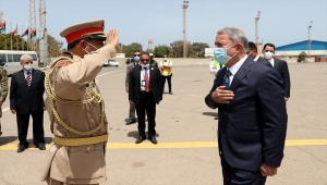 Milli Savunma Bakanı Hulusi Akar Libya'da