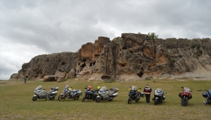 Motosiklet markalarının Türkiye yöneticileri Frig Vadisi'ni gezdi