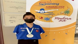 Paralimpik milli yüzücü Sevilay Öztürk, Avrupa ikincisi oldu