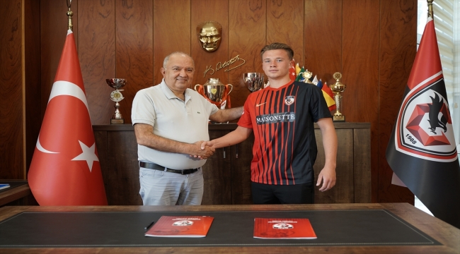 Süper Lig ekibi Gaziantep, 19 yaşındaki Ukraynalı Vladyslav Kobylianskyi ile 5 yıllık anlaştı