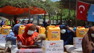 TİKA, Somali'deki ihtiyaç sahibi ailelere ramazan yardımı yaptı