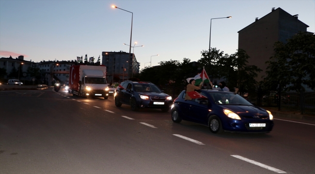 Trabzon'da İsrail'in Filistinlilere saldırıları konvoy oluşturularak protesto edildi