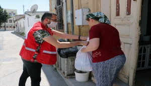 Türk Kızılaydan KKTC'deki 2 bin aileye gıda yardımı