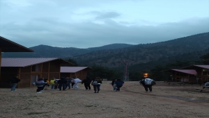 Ukraynalı turistler Aladağlar Milli Parkı'nı gezdi