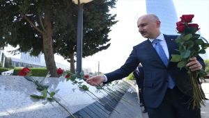 Ulaştırma ve Altyapı Bakanı Karaismailoğlu, Karabağ'ın imarında Azerbaycan'la birlikte çalışacaklarını söyledi