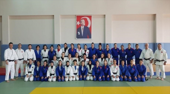 Ümit ve genç kadın milli judocular, Azerbaycanlı judocularla Trabzon'da ortak kampa girdi