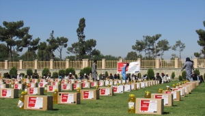 Yeryüzü Doktorları Afganistan'da 800 aileye kumanya dağıttı