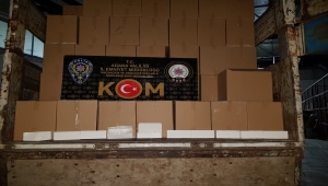 Adana'da kaçak 4 milyon 940 bin makaron ve 10 bin 500 litre akaryakıt yakalandı