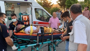 Adıyaman'da otomobil ile motosiklet çarpıştı: 2 yaralı