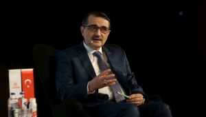 Bakan Dönmez: "Karadeniz'de bu yıl yeni keşif kuyusu açılabilir"