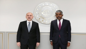 Bakan Karaismailoğlu, Angola Ulaştırma Bakanı d'Abreu ile görüştü