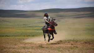 Bingöl'de terörden temizlenen Şerafettin Yaylası'nda at yarışları yapıldı 