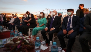 CHP Genel Başkanı Kemal Kılıçdaroğlu İzmir'de Efes Tarlası Yaşam Köyü açılışına katıldı: