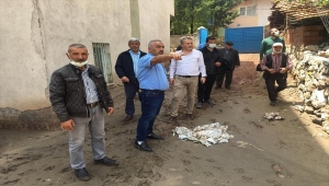 Çorum'da şiddetli yağış su baskını ve ekili arazilerde zarara neden oldu