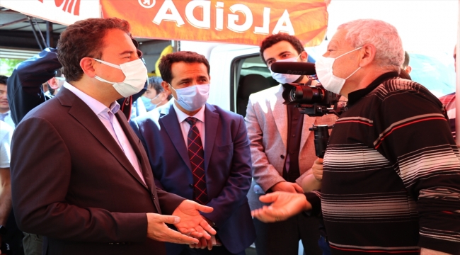 DEVA Partisi Genel Başkanı Babacan, Isparta'da semt pazarını gezdi