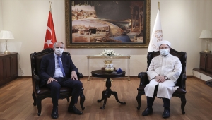 Diyanet İşleri Başkanı Erbaş Fransa'nın Ankara Büyükelçisi Magro ile görüştü 