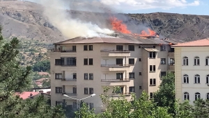 Elazığ'da apartmanda çıkan yangın söndürüldü