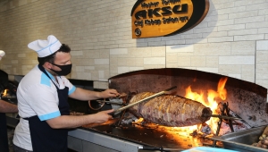 Erzurum'daki cağ kebabı işletmecileri kademeli normalleşmeyle kapılarını açtı