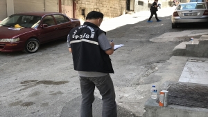 Gaziantep'te üst araması yapmak isteyen polis, zanlının bıçaklı saldırısına uğradı