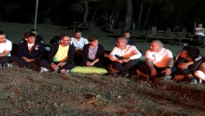 Gençlik ve Spor Bakanı Kasapoğlu, Edirne'de kamp yapan gençlerle bir araya geldi