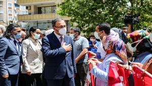 Gençlik ve Spor Bakanı Mehmet Muharrem Kasapoğlu, Diyarbakır annelerini ziyaret etti