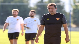 Göztepe Teknik Direktörü Ünal Karaman'dan yeni sezon temennisi: