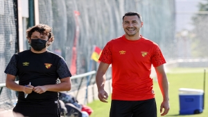 Göztepeli futbolcu Adis Jahovic: "İyi performans sergilemek için her şeyi yapacağız"