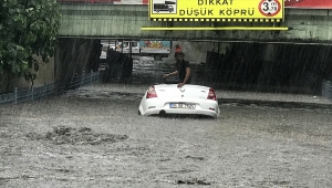 GÜNCELLEME- İstanbul'da sağanak etkili oluyor