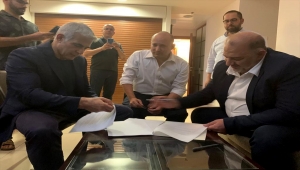 İsrail'de Netanyahu'nun rakipleri koalisyon hükümetini kurma konusunda anlaştı 
