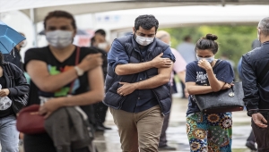 İstanbul'da 40 yaş ve üzeri vatandaşların Kovid-19'a karşı aşılanmasına başlandı