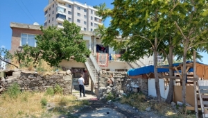 Kayseri Argıncık'ta balkondan düşen çocuk yaralandı